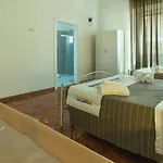 Rossini Con Piscina Nyaraló Alliste