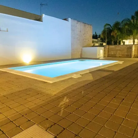 Rossini Con Piscina Alliste