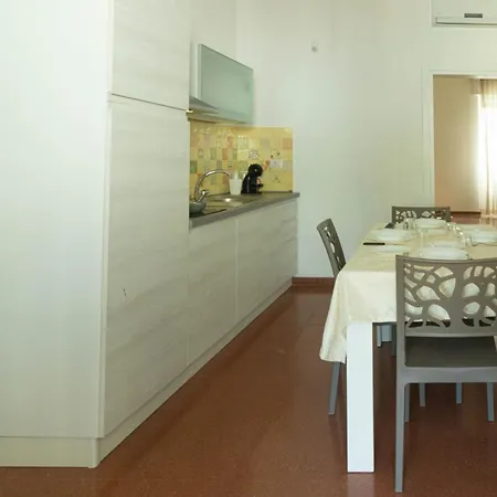 Rossini Con Piscina Alliste