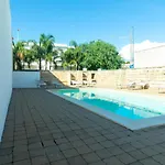 Rossini Con Piscina Hébergement de vacances *